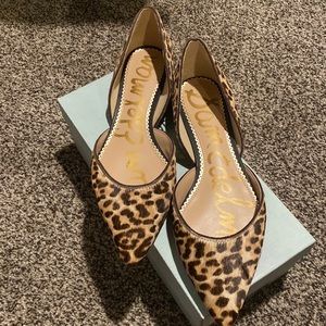 Leopard flats!